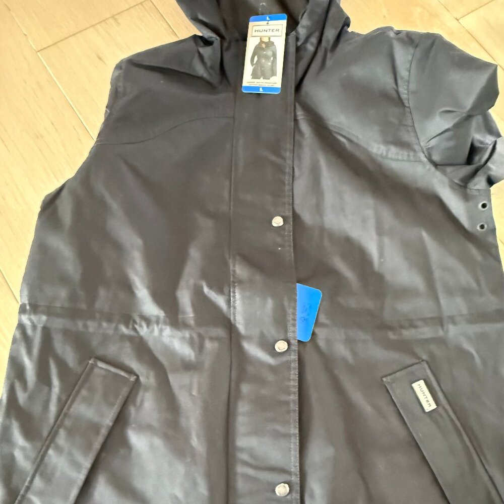Hunter Water-Resistant Jacket — Black, Size L NWT - Picture 2 of 6
